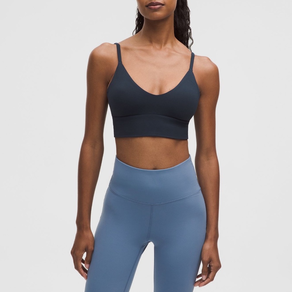 Lululemon Focuser Bra in Navy